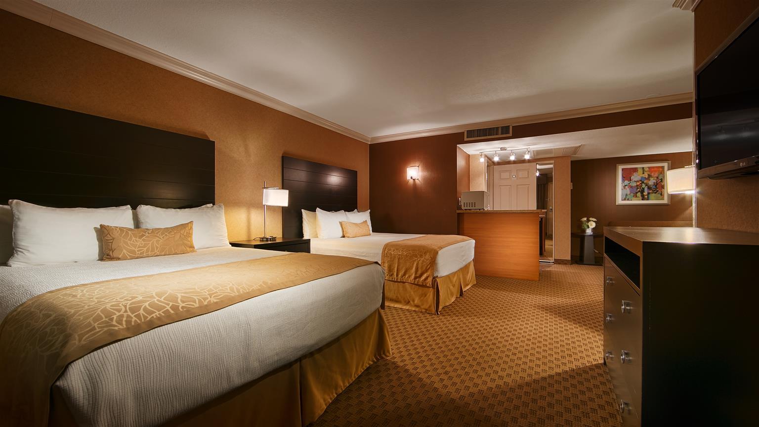 Hotel D'Lins Ontario Airport Экстерьер фото