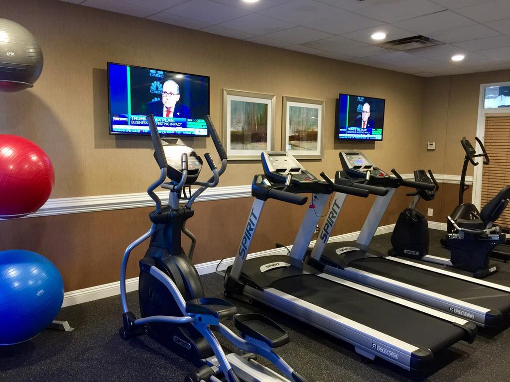 Hotel D'Lins Ontario Airport Экстерьер фото