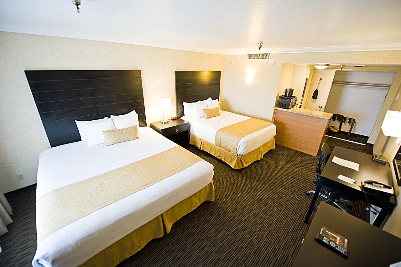 Hotel D'Lins Ontario Airport Экстерьер фото